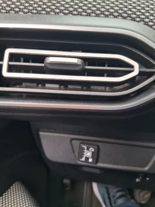 Dacia Logan 2025 Extrême