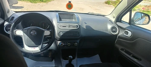 MG 3 2015 
