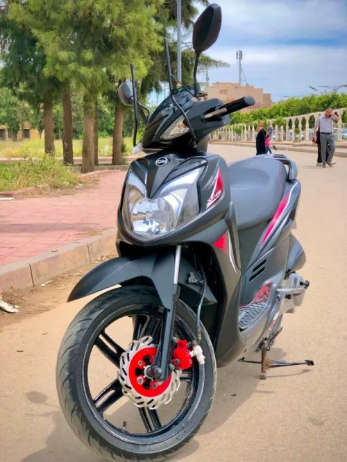 Sym Sr Sym Sr noir 2024