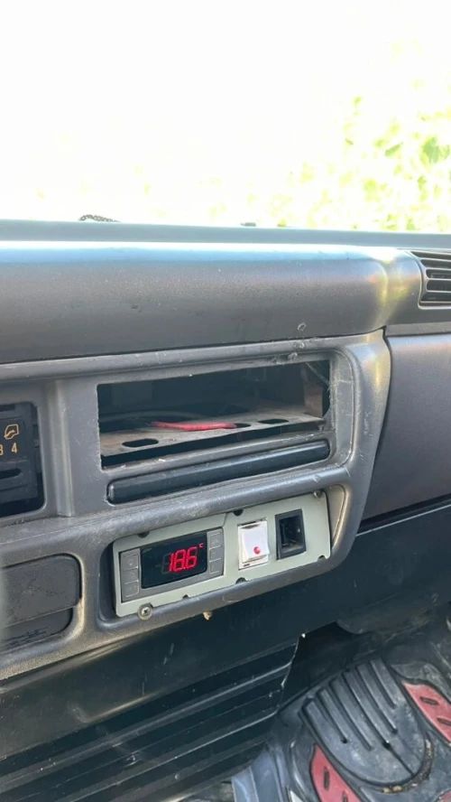 Isuzu Nkr 2001