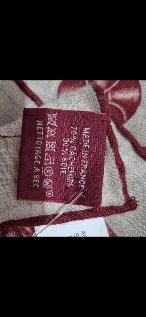 Foulard hermes authentique modèle   robe de soir