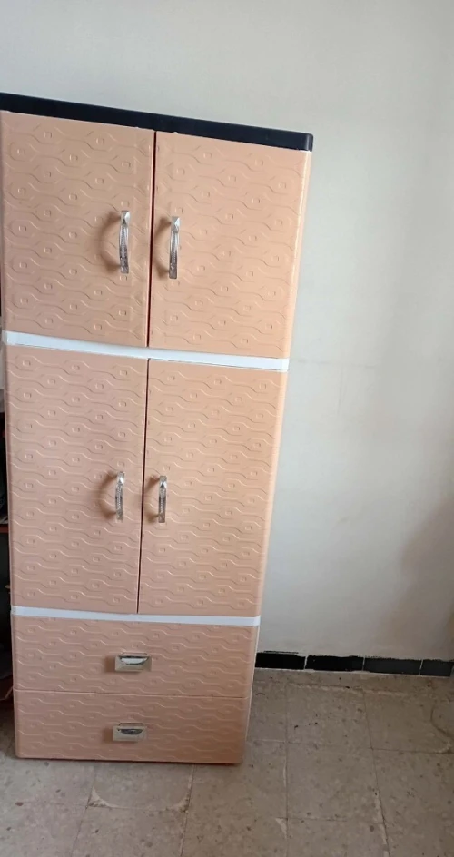 Armoire en plastique/ خزانة بلاستيكية