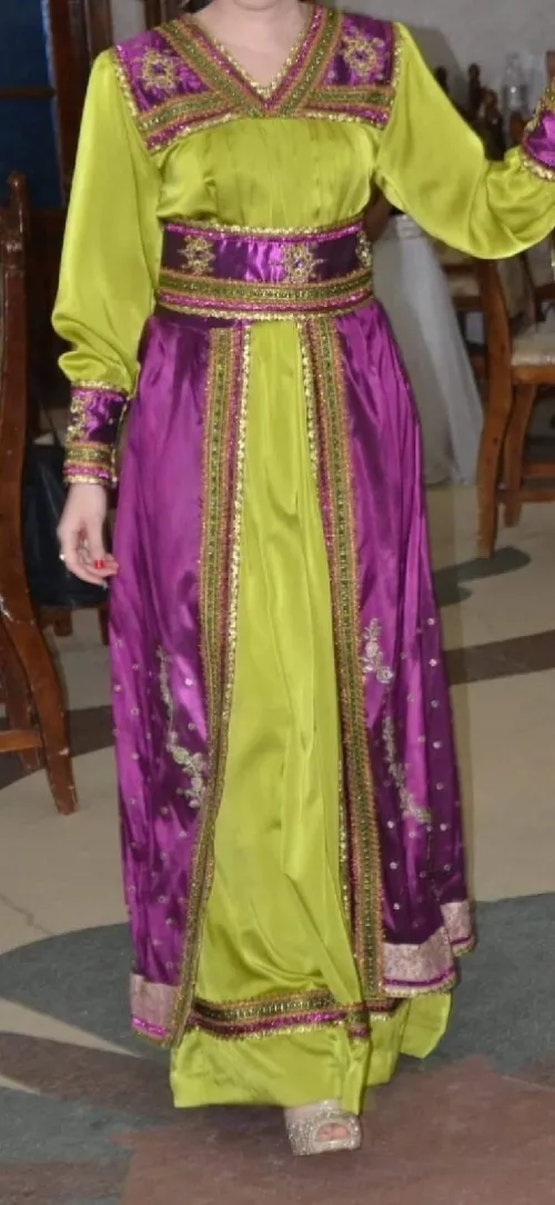 Caftan, robe kabyle, costume enfant