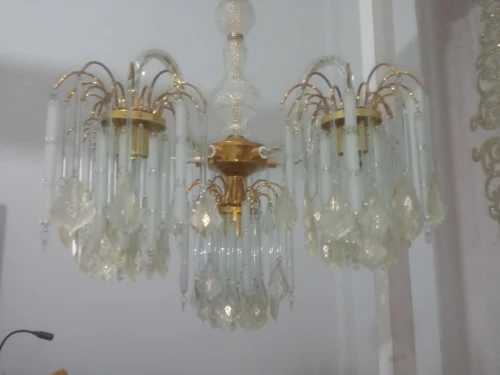 lustre salon