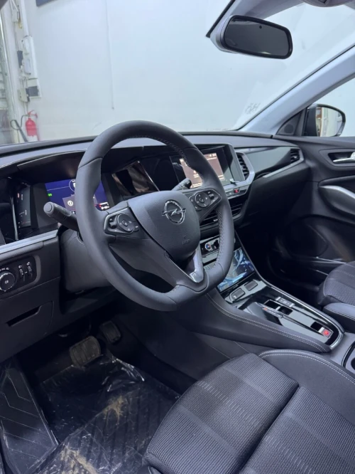 Opel GrandLand 2025 Fole