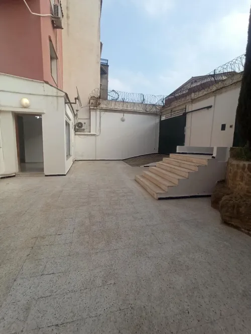 Location Appartement Niveau de villa F4 Alger Draria
