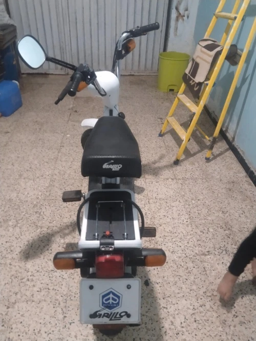 Piaggio Piaggio 2024