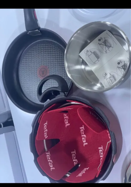 Cocotte minute rouge 4 pièces 4L