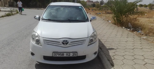 Toyota Auris 2012 