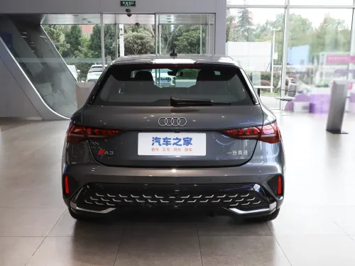 Audi A3 2025 GRIS NARDO