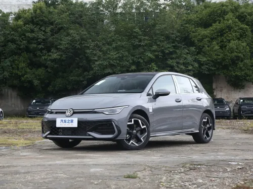 Volkswagen Golf 8 2026 R-Line