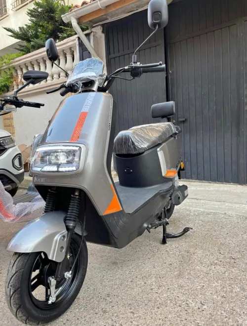moto électrique dora sportif machia 50km Dora 2025