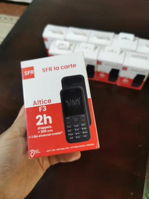 Téléphone simple Altice F3 doublé puce original jamais utilisé caba 