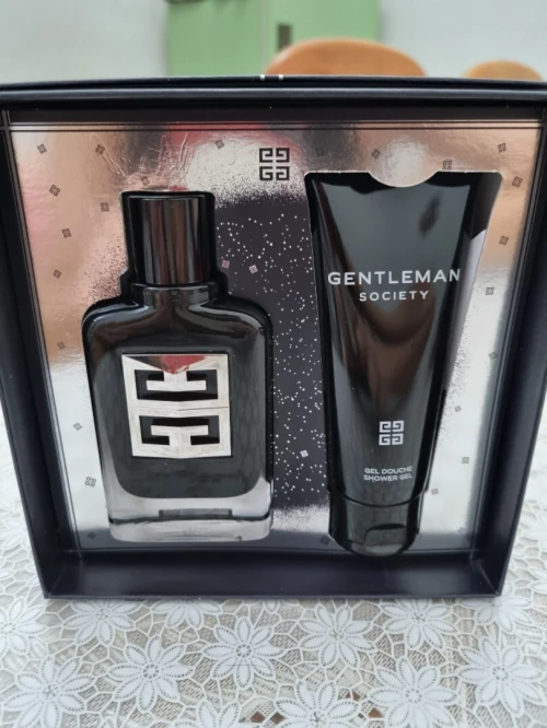 cofferet parfum Givenchy original