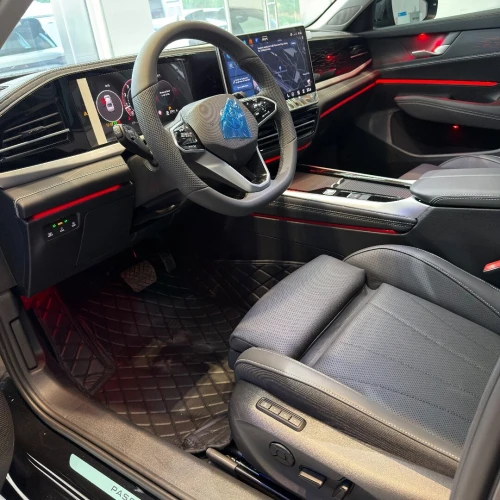 Volkswagen Passat 2025 Pro