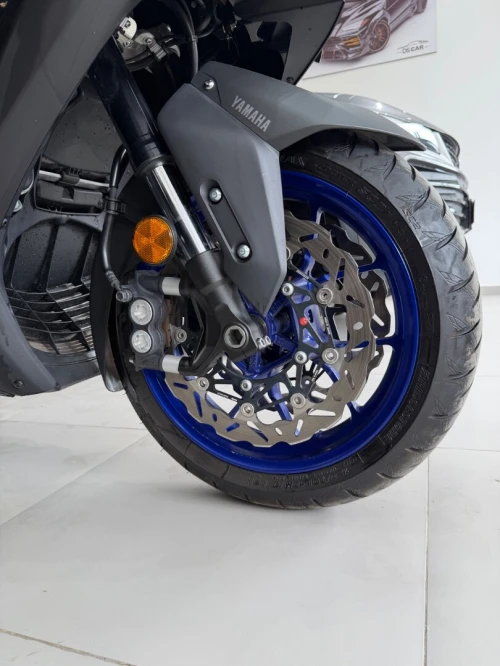 Yamaha T max 563 2026