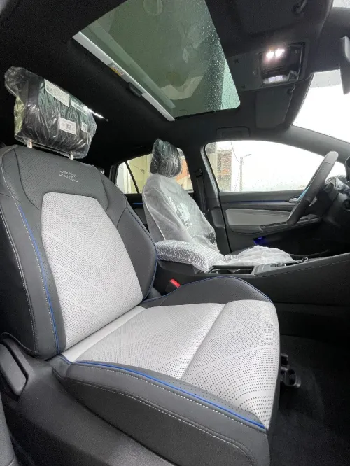 Volkswagen Golf 8 2025 .5
