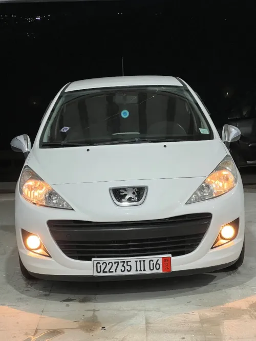 Peugeot 207 2011 