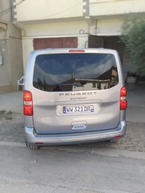 Peugeot Expert 2025 