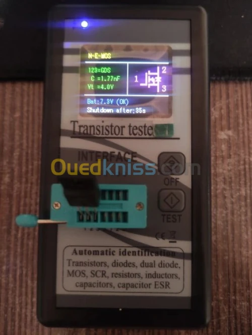    Testeur de transistor MOSFET..
