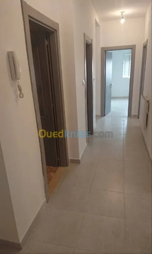 Location Appartement F4 Alger Souidania