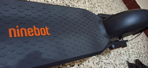 Ninebot F2 plus jdid jamais utilisé 