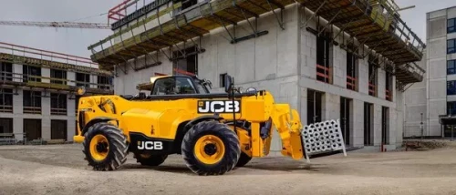 Location des manitou télescopique 17m et grue 25/50 tonnes