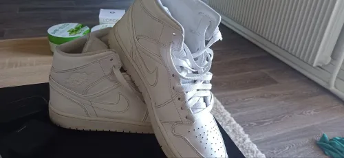 Nike , puma , adidas 