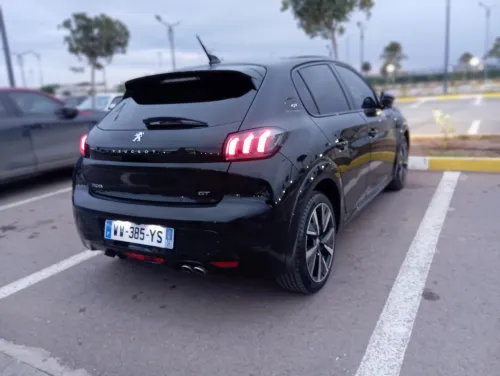 Peugeot 208 2022 GT