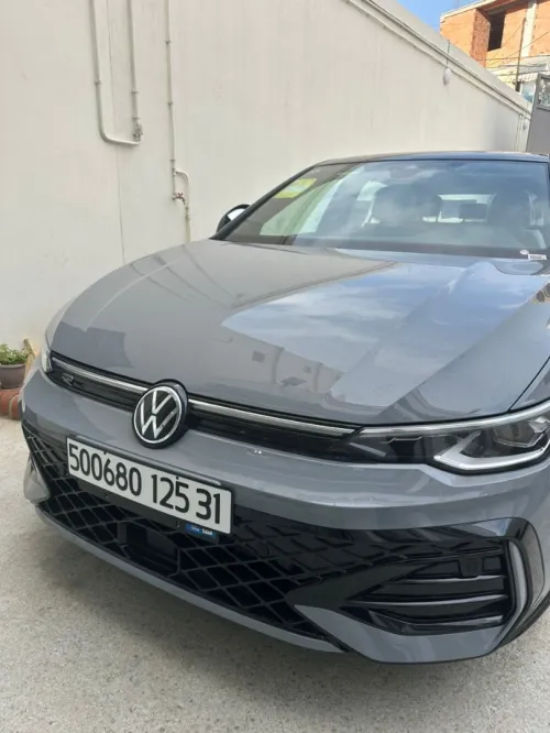 Volkswagen Golf 8 2025 R