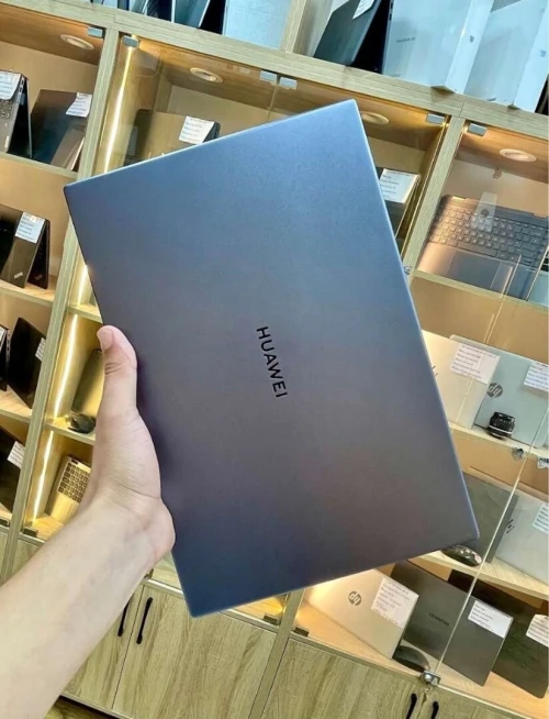 Huawei MateBook D14 - AMD Ryzen 5 - 8 Go RAM - SSD 256 Go - Ecran 14 Full HD