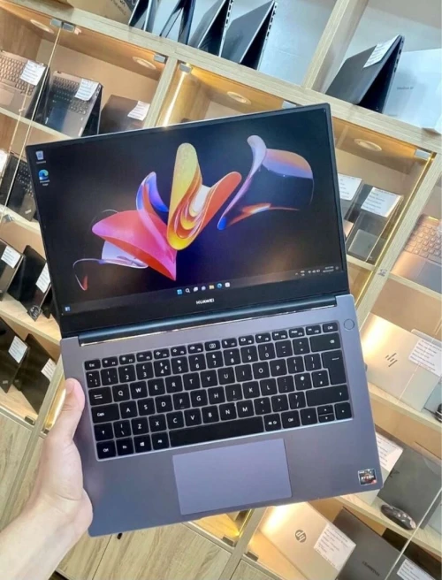 Huawei MateBook D14 - AMD Ryzen 5 - 8 Go RAM - SSD 256 Go - Ecran 14 Full HD