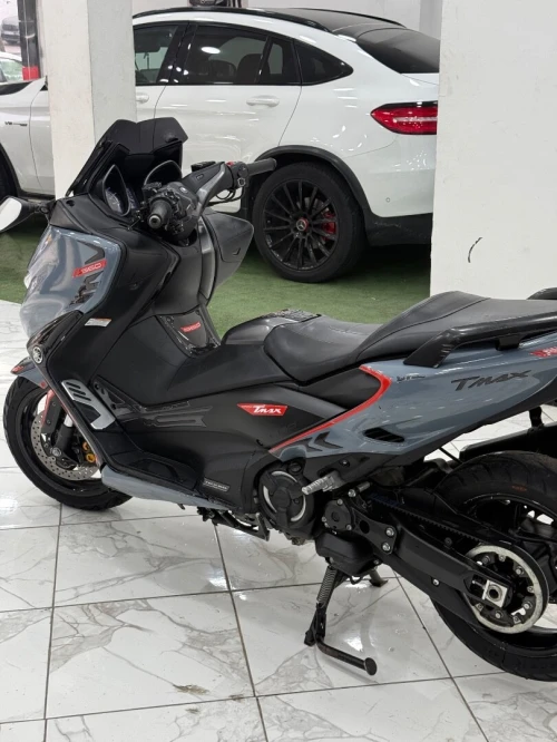 Tmax 560 2020