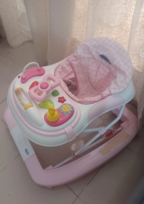 Poussette et lit bébé 