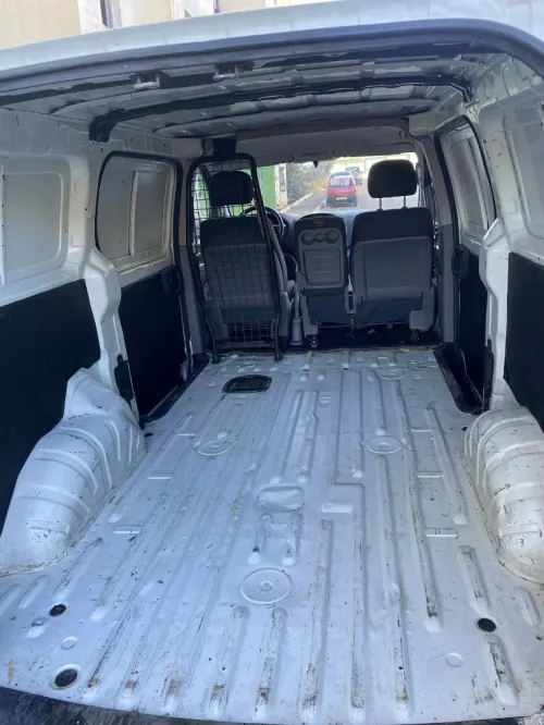 Hyundai H1 2011 Tolé