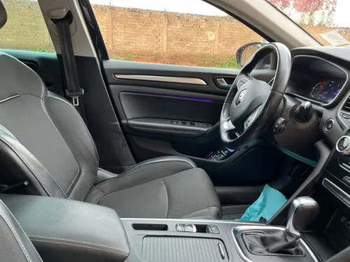 Renault Megane 4  2023 Itens