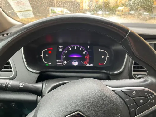 Renault Megane 4  2023 Itens