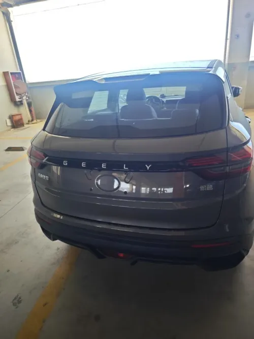 Geely Coolray 2025 
