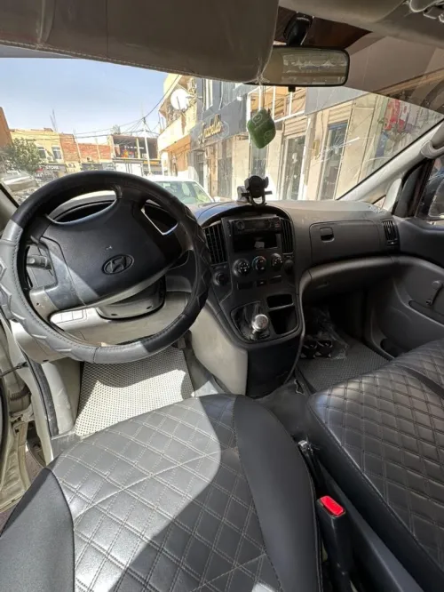 Hyundai H1 2011 