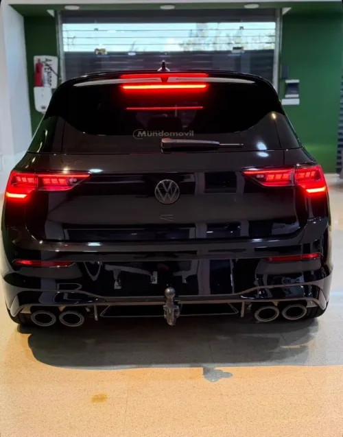 Volkswagen Golf 8 2026 R