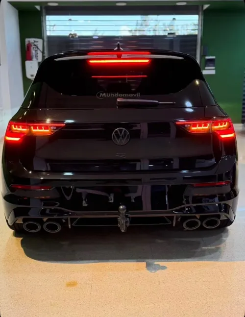 Volkswagen Golf 8 2026 R