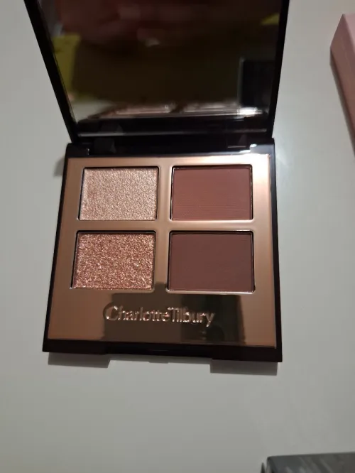 Charlotte tilbury