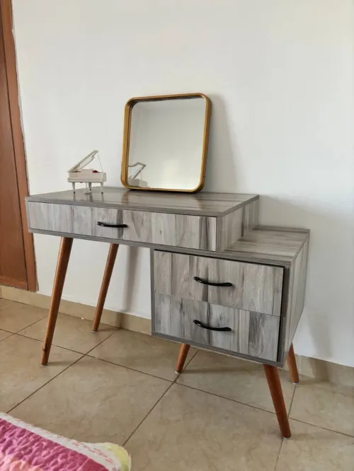 bureau/ maktab