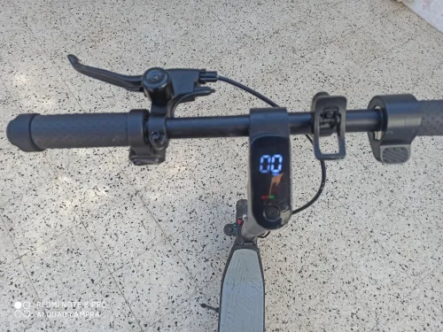 Trottinette Urban Glide électrique état neuf