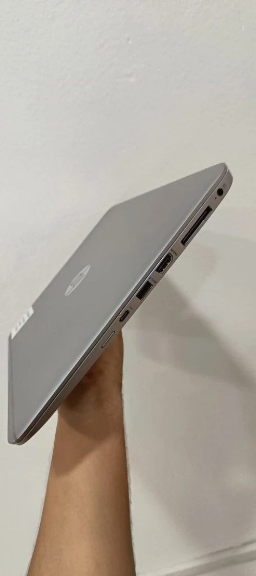 HP folio 1030 i5 6e 8g 256 SSD