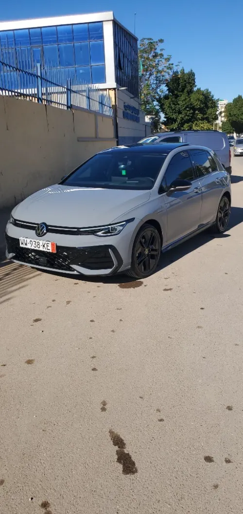 Volkswagen Golf 8 2025 R Black Edition 
