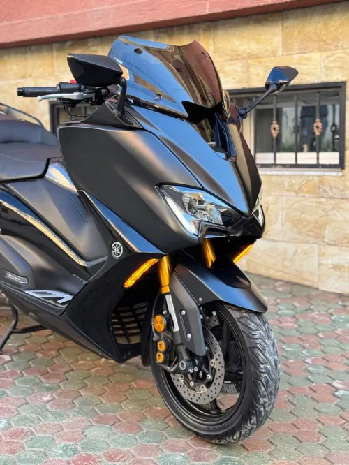 Tmax 560 2021