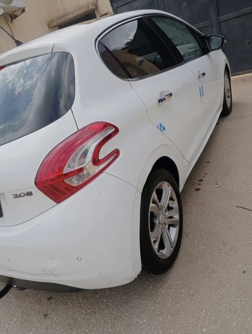 Peugeot 208 2014 Allure