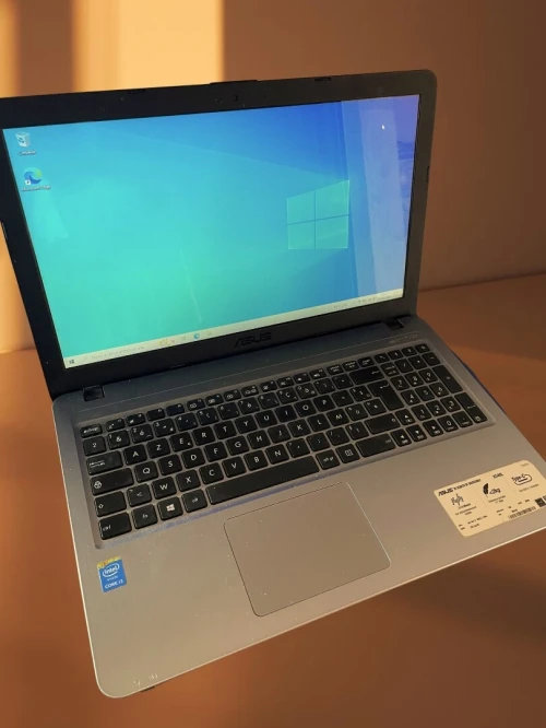 ASUS X540L i3-5005U