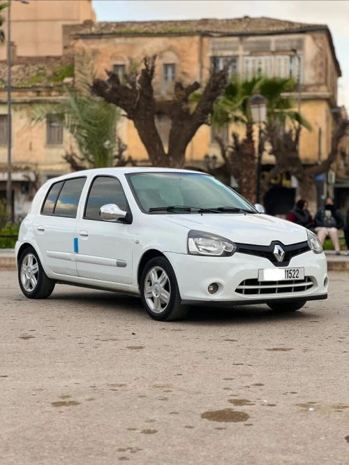 Renault Clio Campus 2015 Mongolien